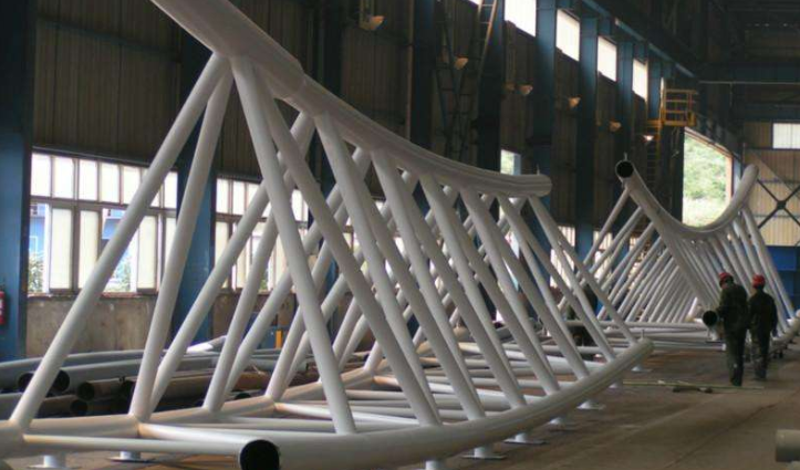 江西管廊钢结构与桁架结构的管道支架应该如何区分